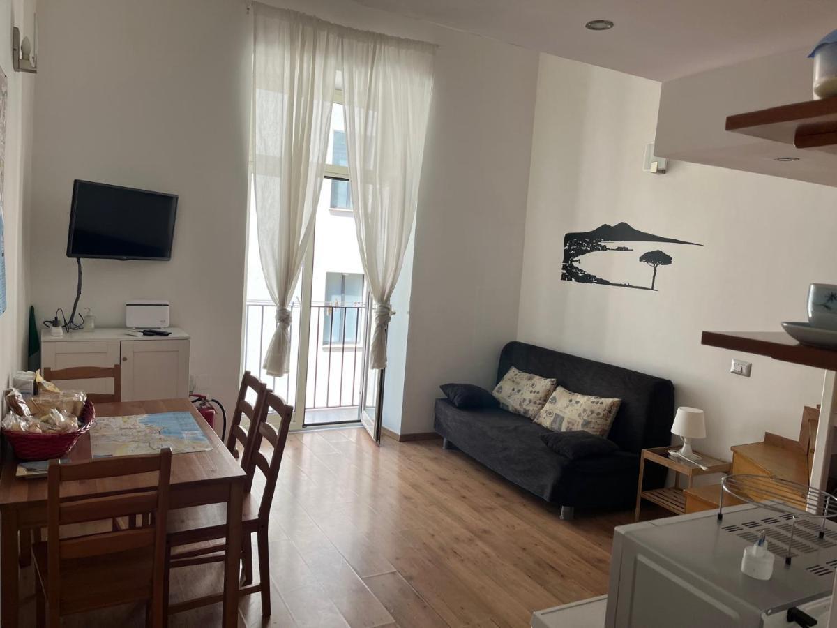 Ale & Tizy House Bed & Breakfast Napoli Dış mekan fotoğraf