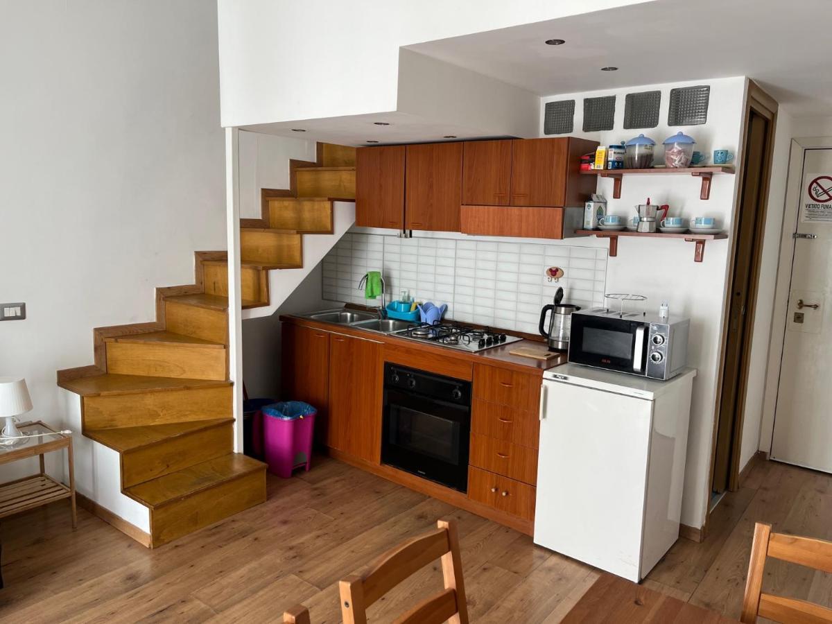 Ale & Tizy House Bed & Breakfast Napoli Dış mekan fotoğraf