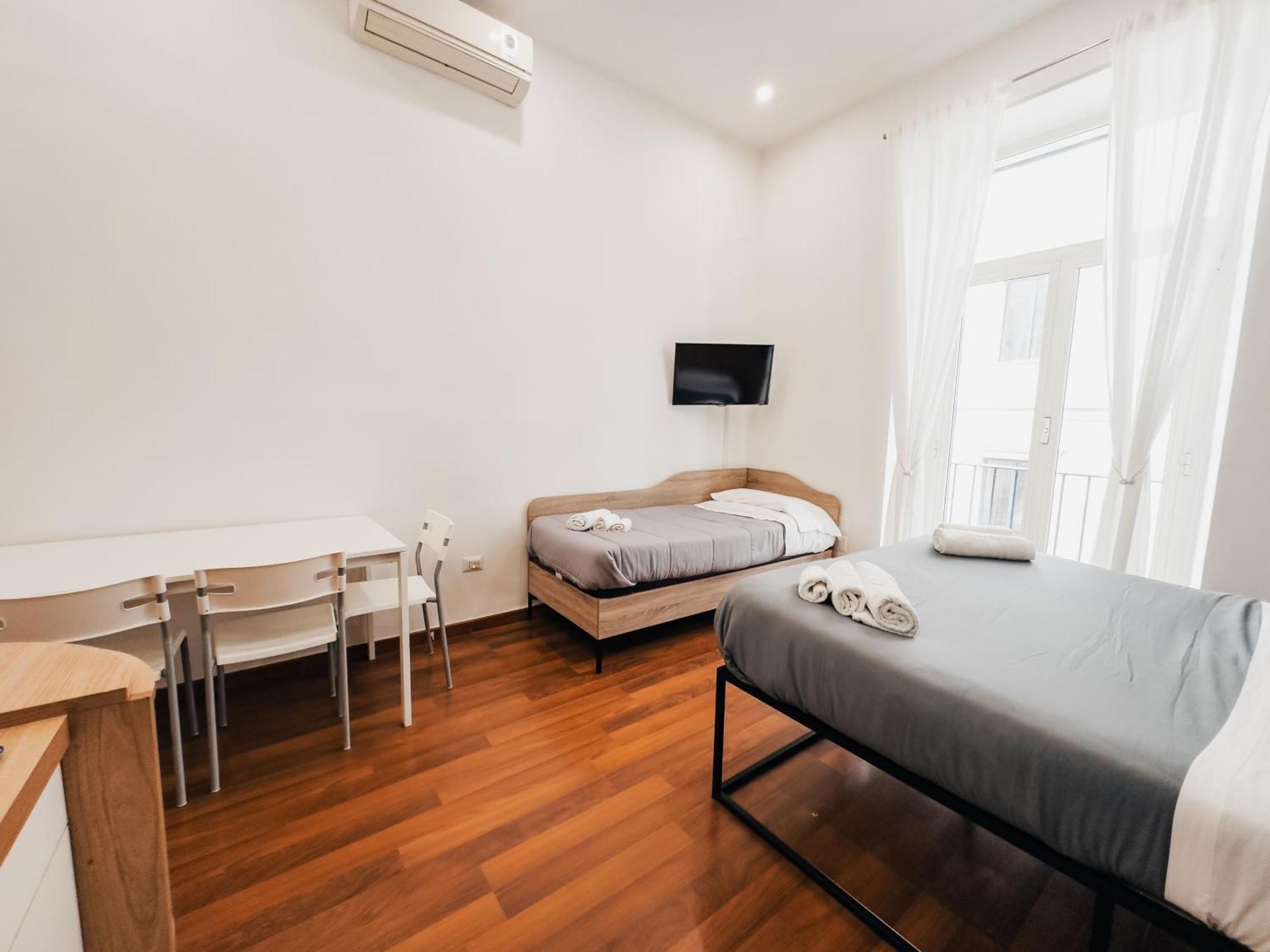 Ale & Tizy House Bed & Breakfast Napoli Dış mekan fotoğraf