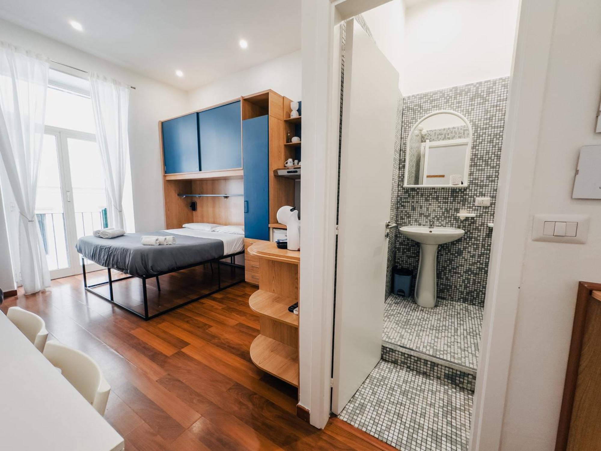 Ale & Tizy House Bed & Breakfast Napoli Dış mekan fotoğraf