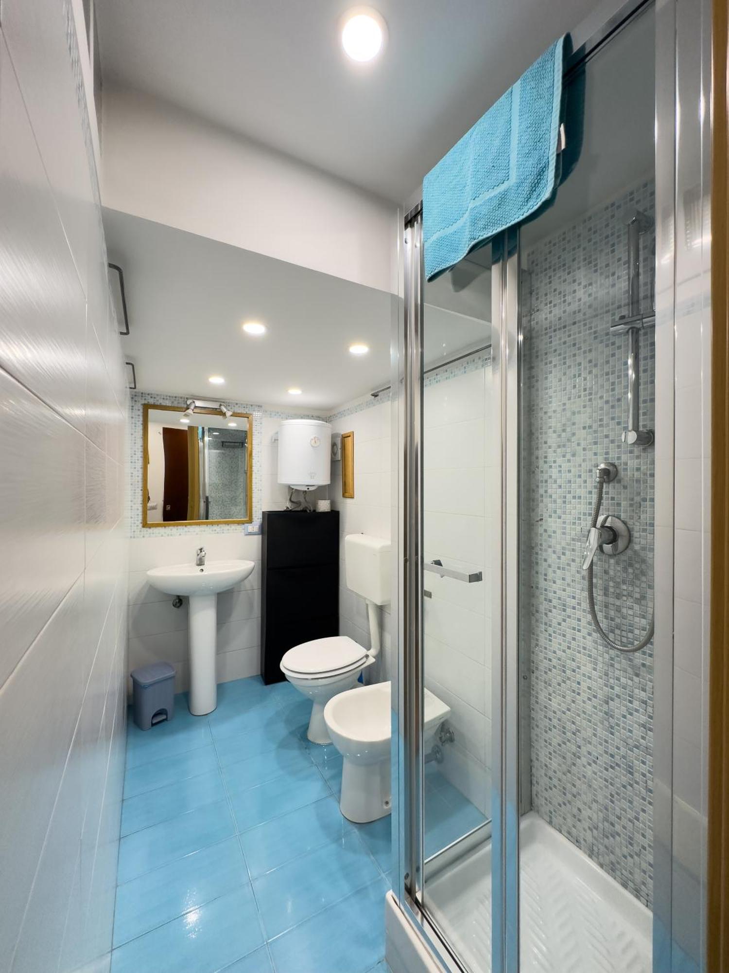 Ale & Tizy House Bed & Breakfast Napoli Dış mekan fotoğraf